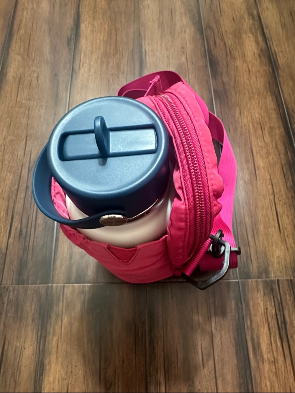 HYDROFLASK 32oz BOTTLE & BOTTLE CARRIER - Picture 3 of 6